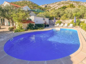 Charming Holiday Home With Pool